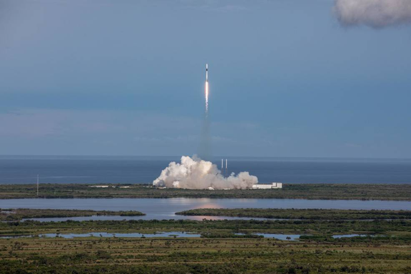 A SpaceX Falcon 9 rocket lifts off from Space Launch Complex 40 