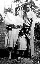 The Moore Family in 1931