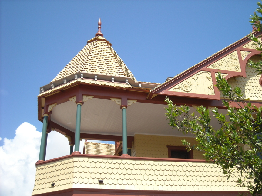 Downstairs & upstairs porches Downstairs & upstairs porches