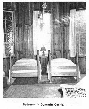 Dummitt Castle bedroom