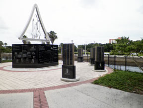 Space Shuttle workers monument - September, 2014